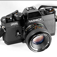 Yashica FR.