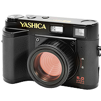 Yashica EZ Digital F521.