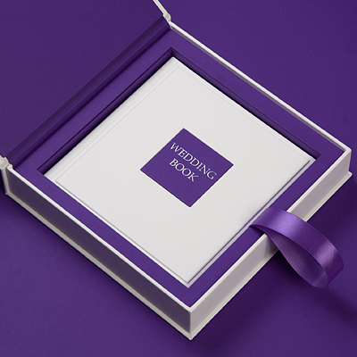 Материалы отделки фотокниги: Vivella Белый (BIANCO), COLORPLAN (PURPLE/Фиолетовый)..